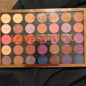35 shade palette